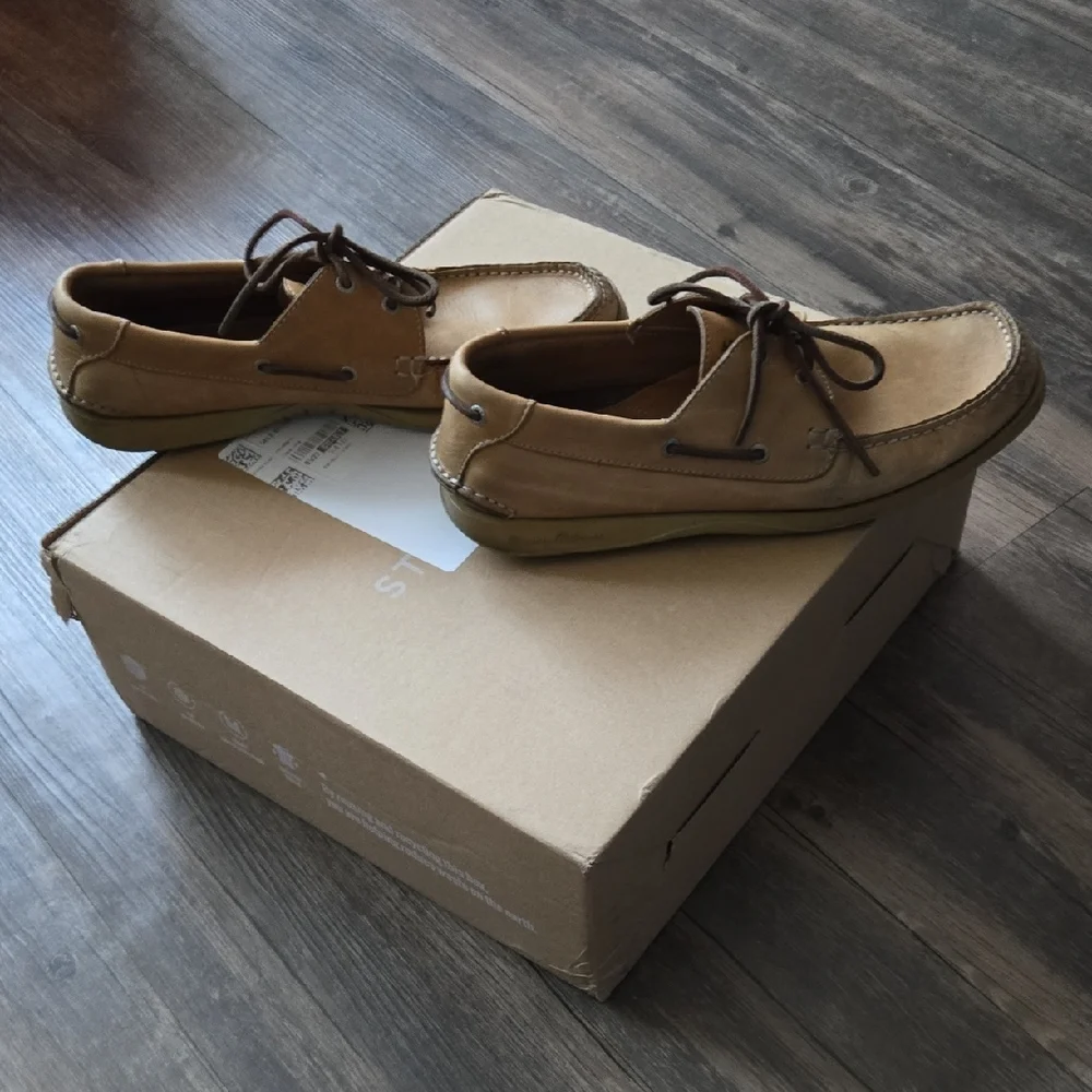 Tommy Bahama Men's Tan Boat Shoes sz. 9.5 Docksider